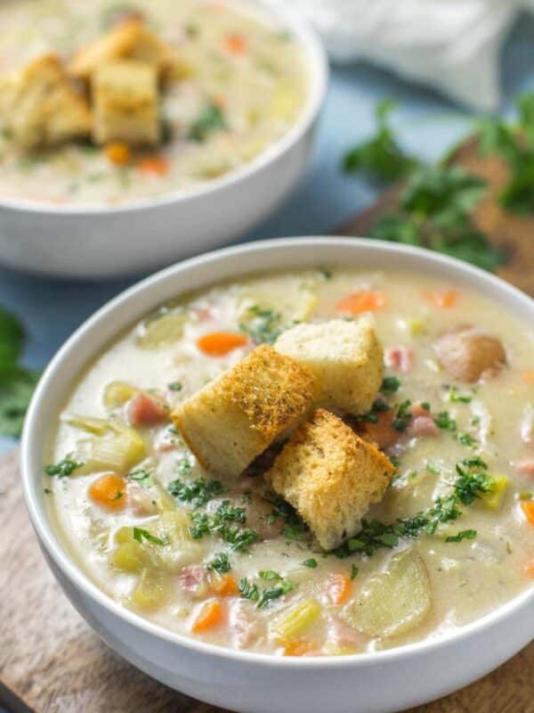 Dairy Free Potato Ham and Leek Soup | dairy free soup, potato soup, dairy free potato soup, potato leek soup, leftover ham recipe, #dairyfree #dairyfreesoup #potatosoup #leeks #ham | @simplywhisked