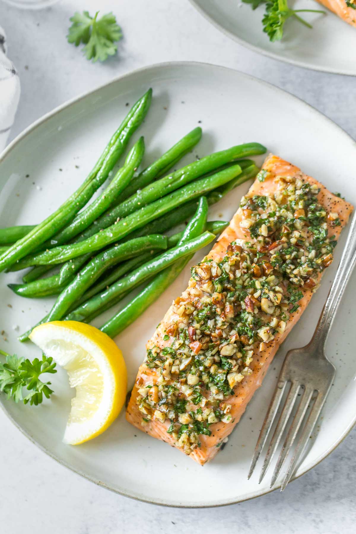 Pecan Crusted Salmon Recipe (5 Ingredient) - Simply Whisked