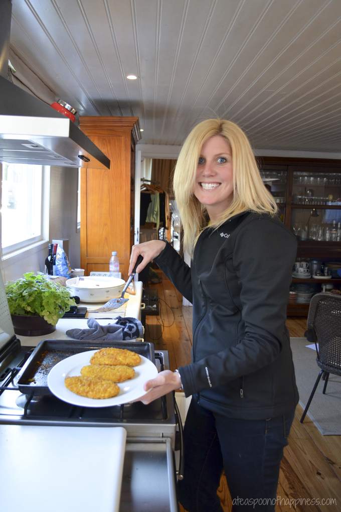 Cooking on our houseboat in Amsterdam - ateaspoonofhappiness.com