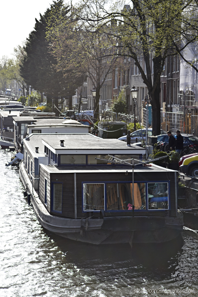 our houseboat in Amsterdam - ateaspoonofhappiness.com