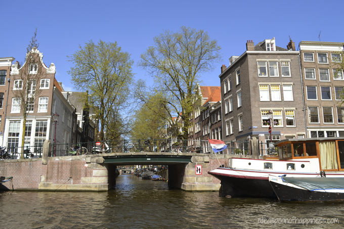 Amsterdam canals - ateaspoonofhappiness.com