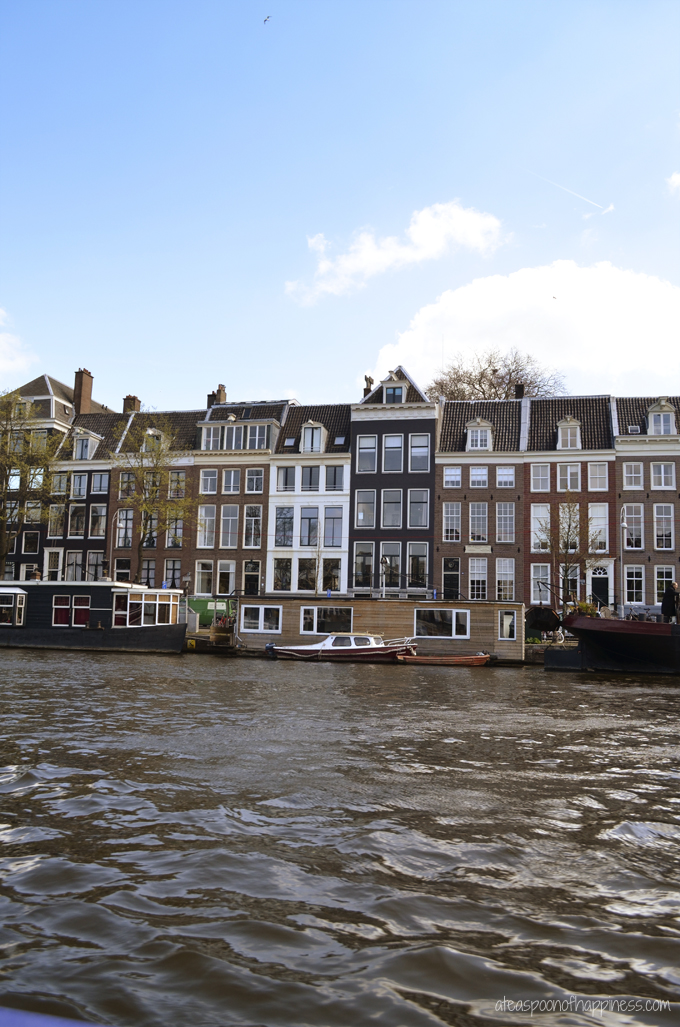 Amsterdam canal houses - ateaspoonofhappiness.com