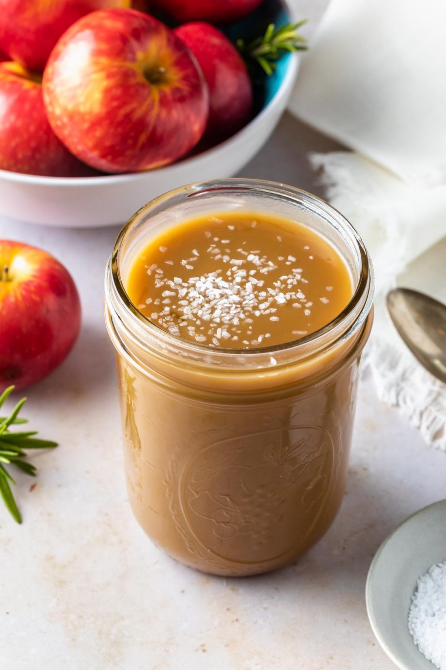 Vegan Caramel Sauce (easy, dairy free!) Simply Whisked