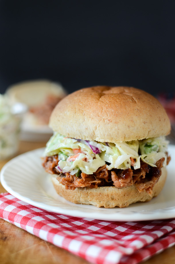 Memphis Style Pulled Pork Sandwiches | Slow Cooker Recipe | Pulled Pork Recipe | ateaspoonofhappiness.com