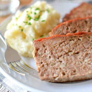 Diner Style Meatloaf with Ketchup Glaze | Gilmore Girls Food | @simplywhisked