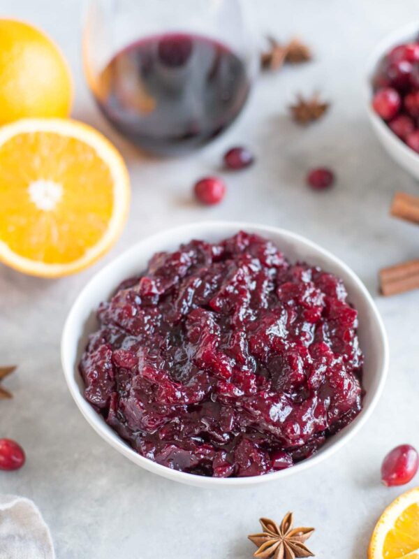 Mulled Wine Cranberry Sauce | Homemade cranberry sauce, easy cranberry sauce, Thanksgiving recipe, Thanksgiving side dish, mulled wine #cranberrysauce #cranberry #Thanksgiving | @simplywhisked