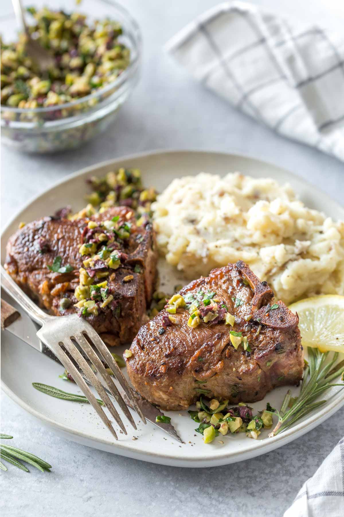 pan fried lamb chops recipe with rosemary and olives