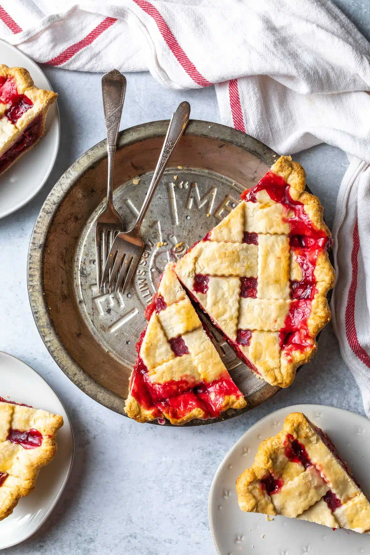 Door County Sour Cherry Pie (Sour Cherry Pie) - Simply Whisked